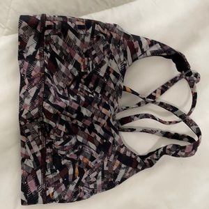size 2 lululemon bra, only worn a few times !